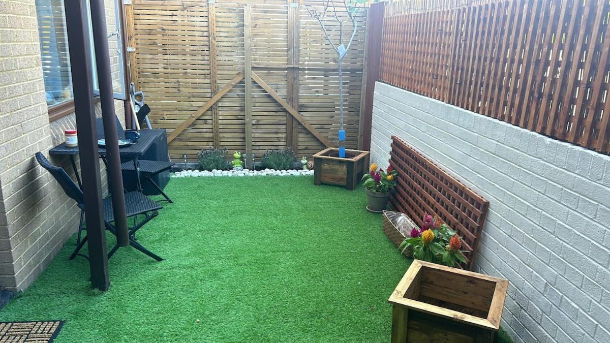 Apartment Cousy Flat With Small Garden In Fantastic Location London